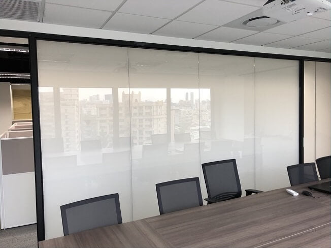 5 Reasons Why Switch Glass Smart Film is a Must-Have for Modern Corporate Offices and Conference Rooms